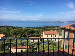 Гостиница Montemarcello Holiday Home  Амельа